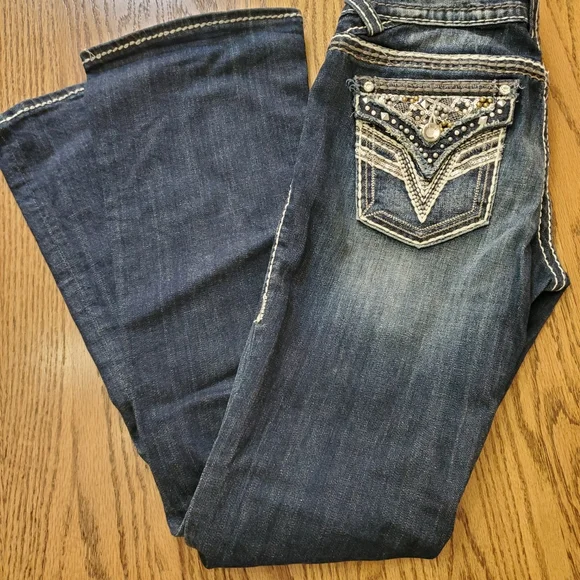 Vigoss jeans size 3/4. Length 33. New York boot cut with stretch - Picture 6 of 8